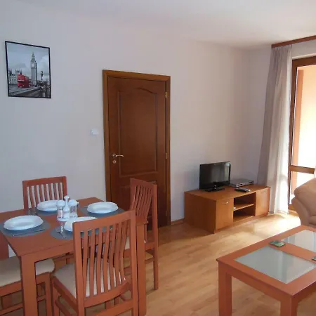 Efir Holiday Village Lejlighed